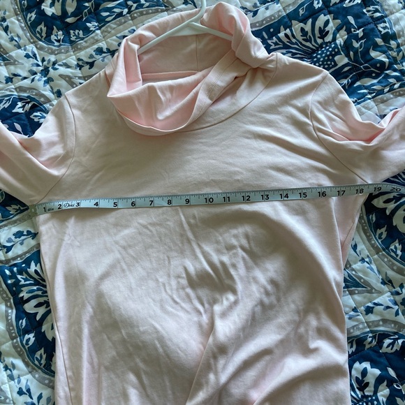 4/$25 LL Bean Pink Cowlneck Longsleeve Shirt Women’s small - Picture 4 of 7